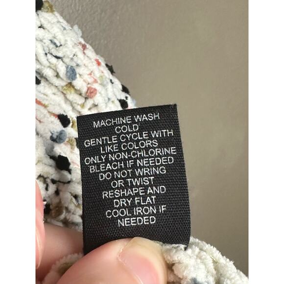 Moon & Madison Confetti Crocheted Chenille Open Front Cardigan White Size Large - Picture 3 of 8